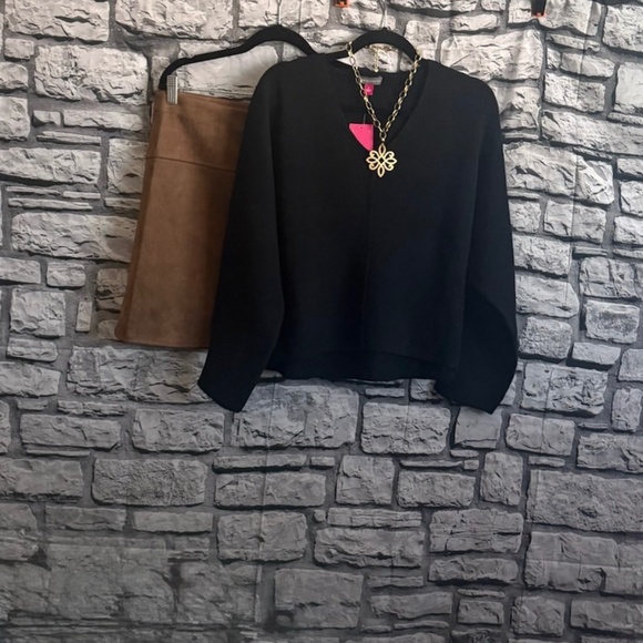 NWT Vince Camuto Size S - Picture 2 of 4